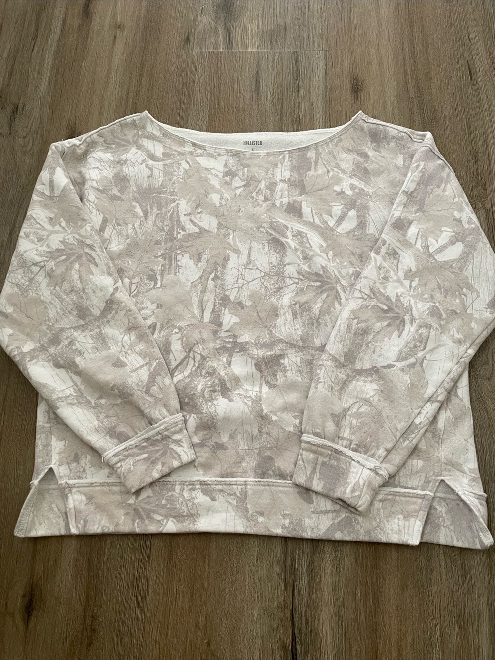 Hollister camo sweater
